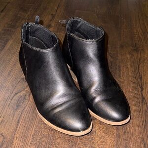 Old Navy Kids Black Ankle Boots
